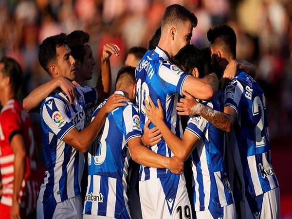 dự đoán Châu Á trận Real Sociedad vs Girona (22h00 ngày 12/8)