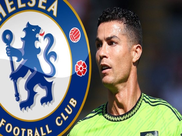 Tin BĐ: Cristiano Ronaldo được khuyên gia nhập Chelsea