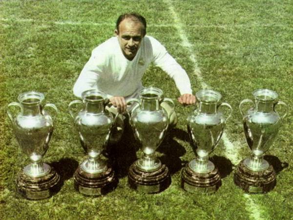 Một vài tiền vệ Real Madrid huyền thoại nổi bật nhất