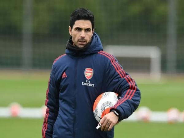 Huấn luyện viên Mikel Arteta