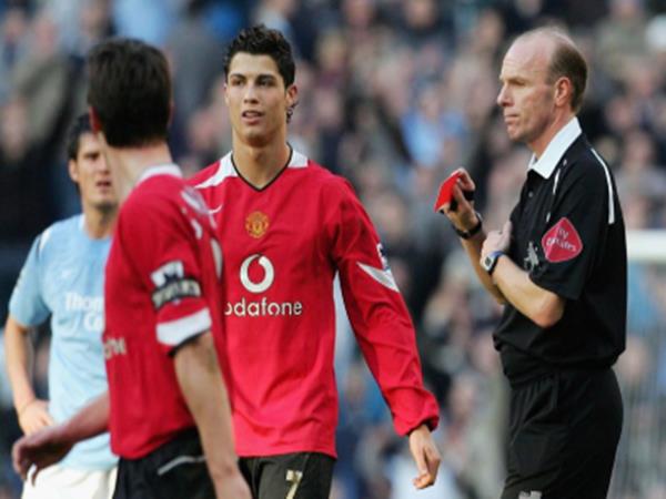 Trận đấu nhiều thẻ đỏ nhất lịch sử